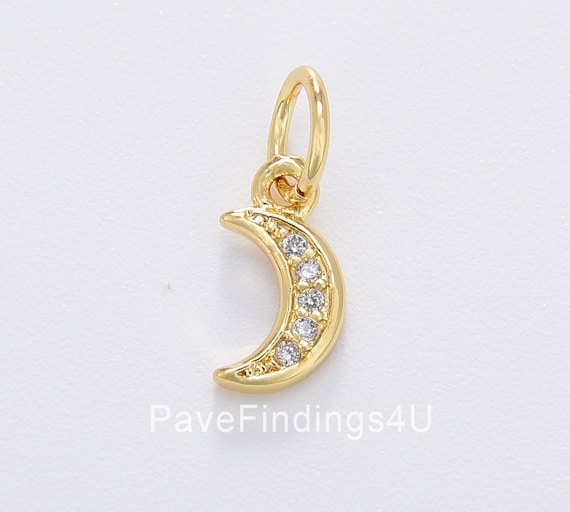 Crescent Moon Charm Necklace Gold 