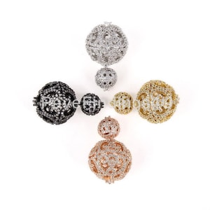 Örhängen i 18K guld med dubbla kulor och diamanter, örhängen i mikrofärgad kula, örhängen fram och bak, CZ-färgad, 31 x 19 mm, ER013