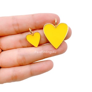 Ciondolo con ciondolo a cuore smaltato giallo, ciondolo a cuore in ottone riempito d'oro, ciondolo a cuore, collana a cuore, ciondolo a cuore giallo, 15/24mm, CP1100