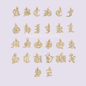 Ciondolo con lettera gotica, ciondolo con lettere iniziali in carattere inglese antico riempito in oro, ciondolo con alfabeto per la creazione di gioielli con collana personalizzata, CP1714