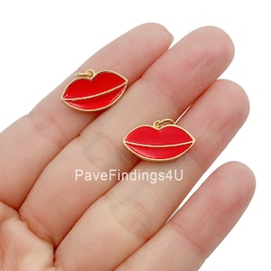 Ciondolo con ciondolo a forma di labbra in smalto rosso in oro 22K, ciondolo a forma di labbra, collana a forma di labbra, gioielli a forma di labbra, ciondolo a forma di labbra, ciondolo in smalto, 18 x 10 mm, CP929