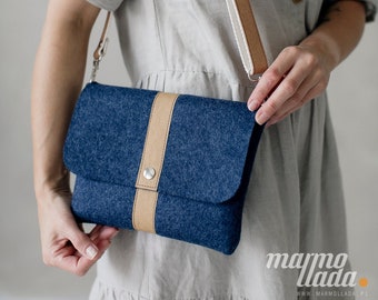 Petit sac à bandoulière en feutre de laine de couleur indigo élégante, sac confortable au quotidien, sac au design minimaliste, sac de voyage, sac pour cocktail