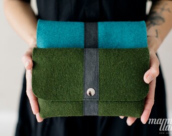 Wool Felt Small Shoulder Bag In Vibrant Turquoise Color Perfect For Cocktail Party, Every Day Comfortable Hip Bag, Minimalistic Belt Bag