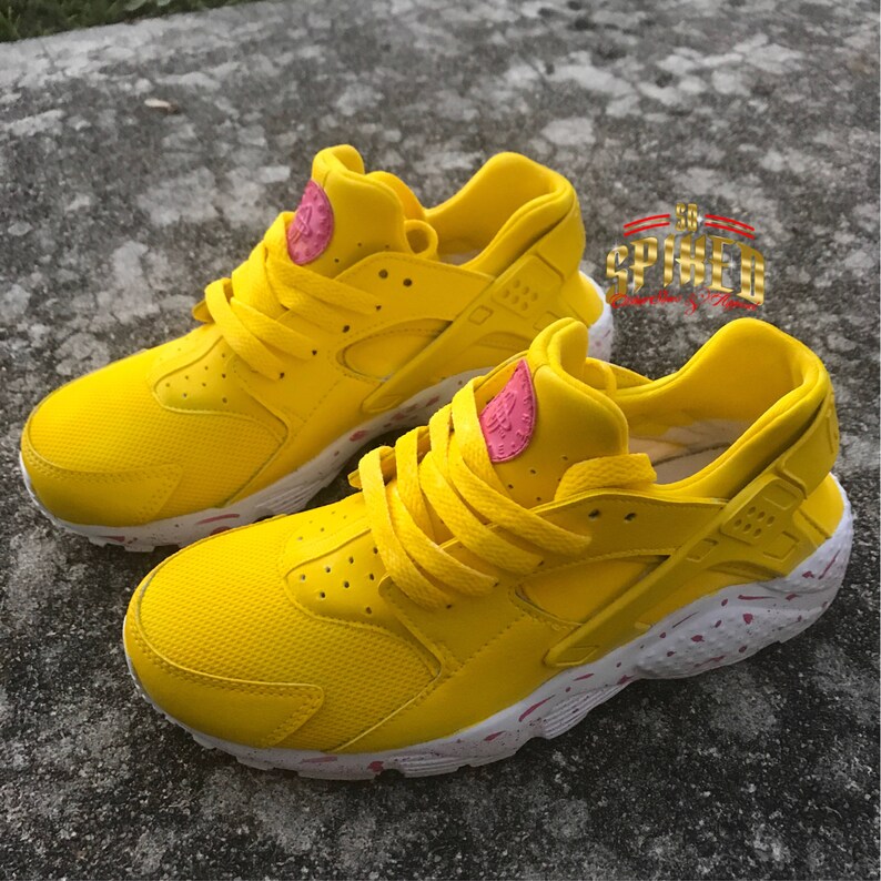 huarache type yellow