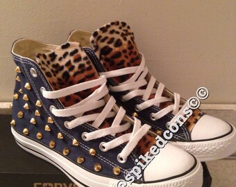 black converse with leopard print tongue