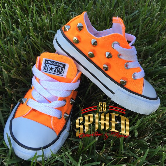 infant low top converse
