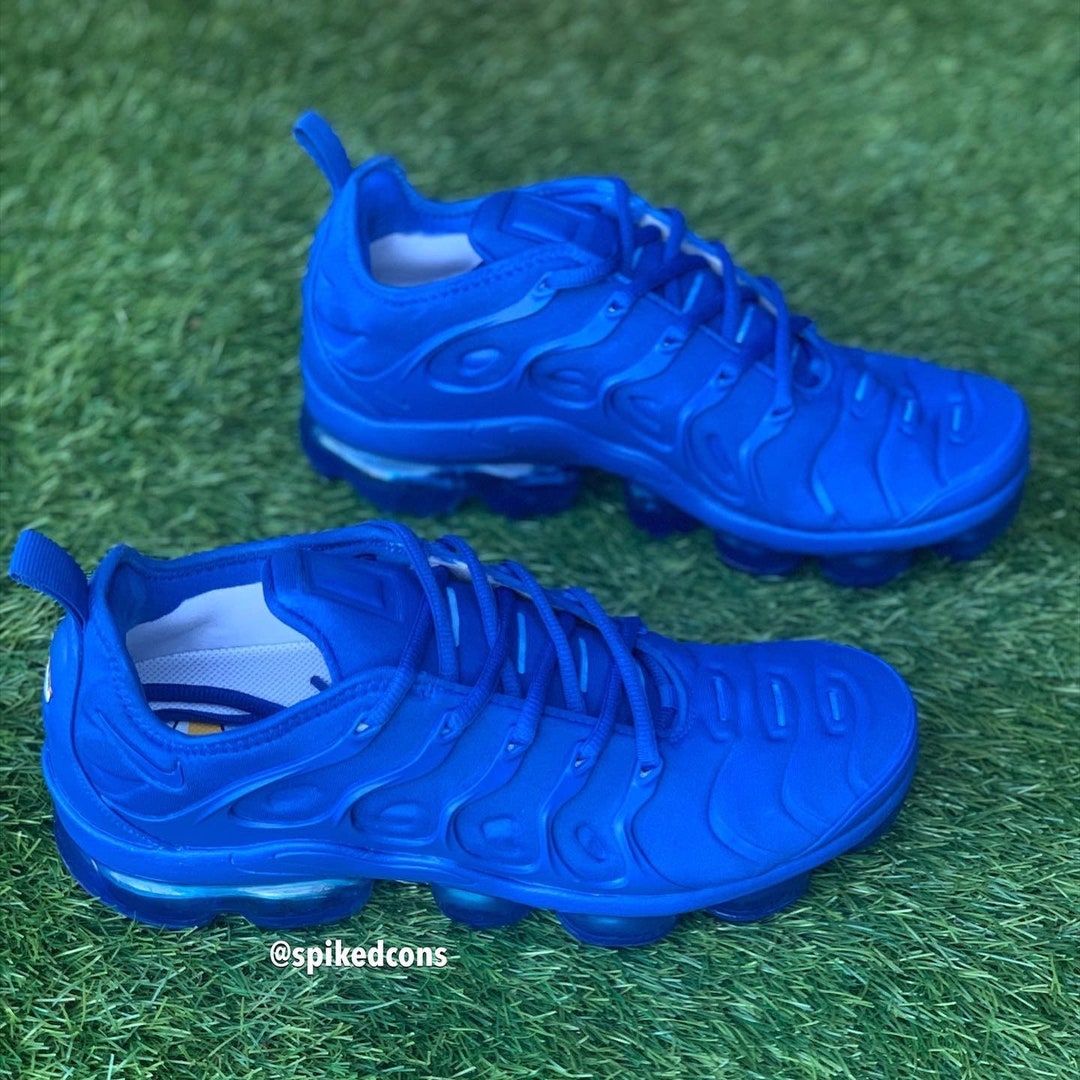 royal blue vapormax