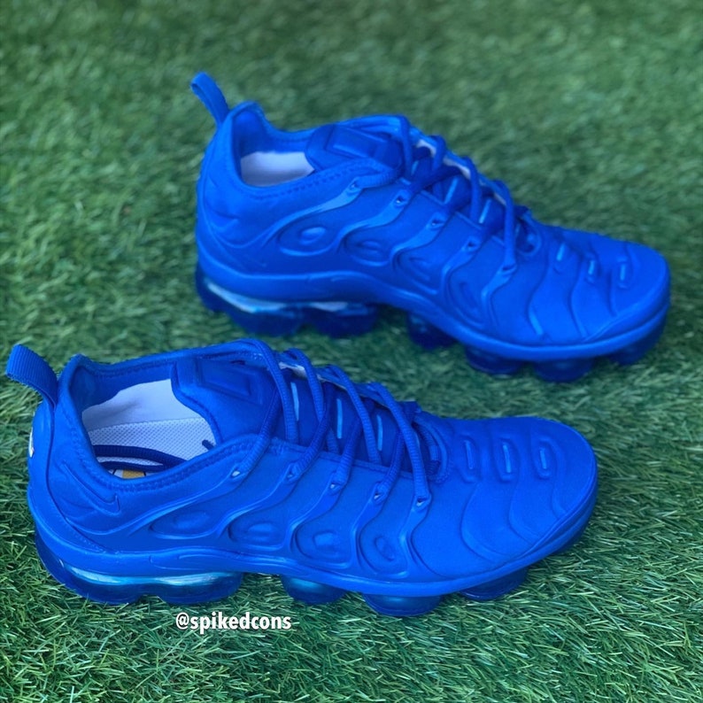 customize nike vapormax plus