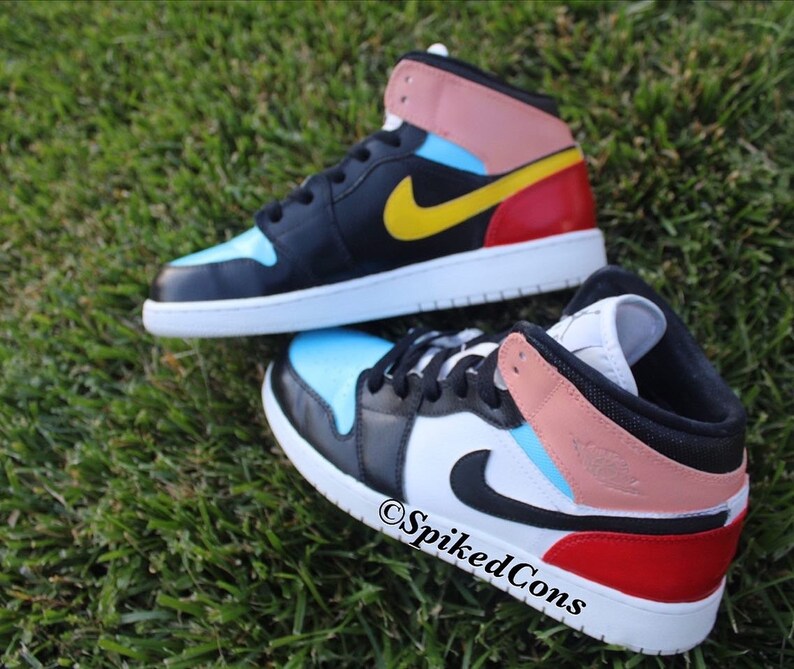 peach black and white 1s