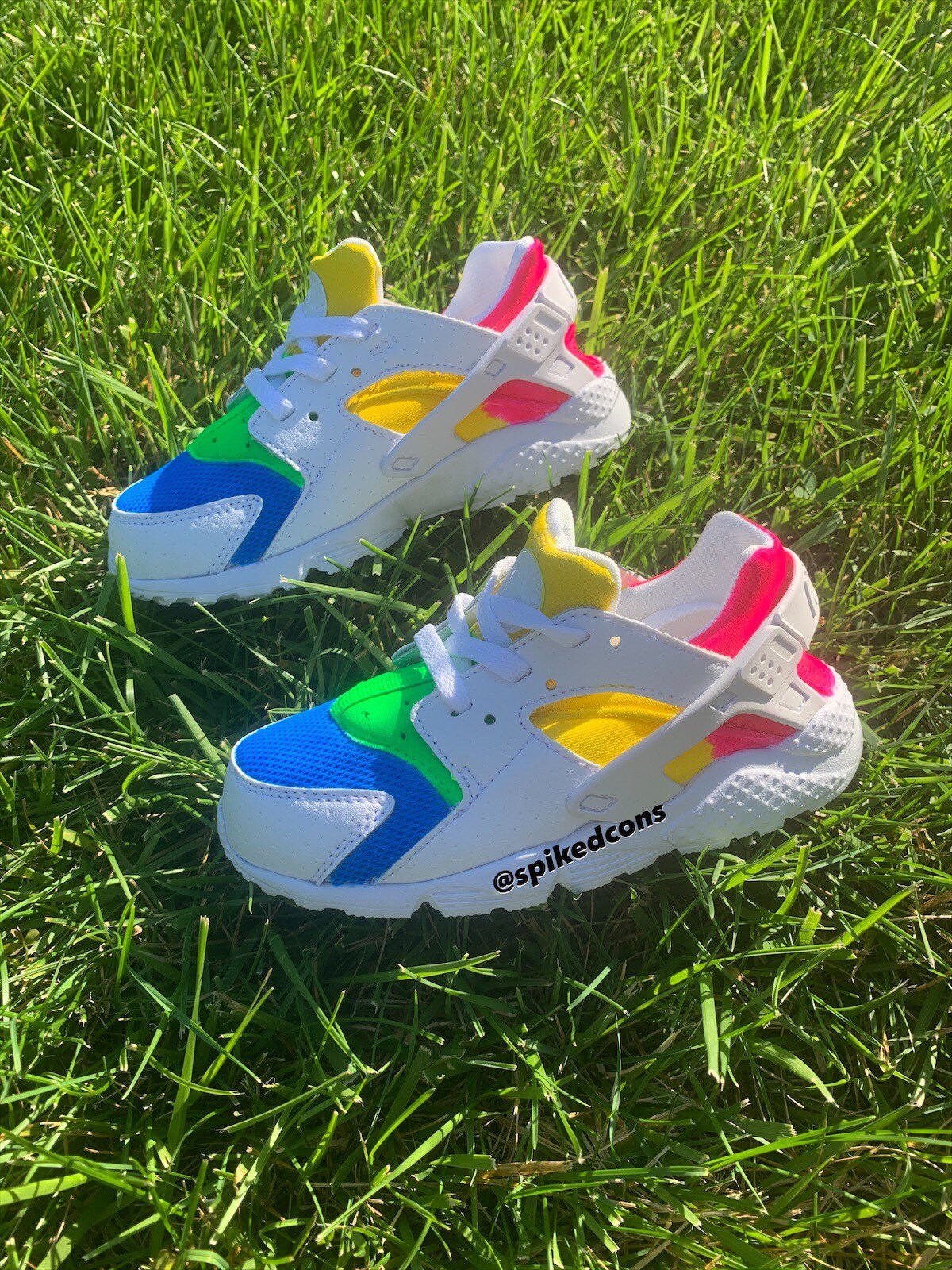 green and pink huaraches