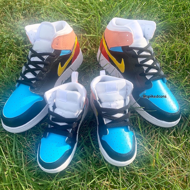 peach black and white 1s