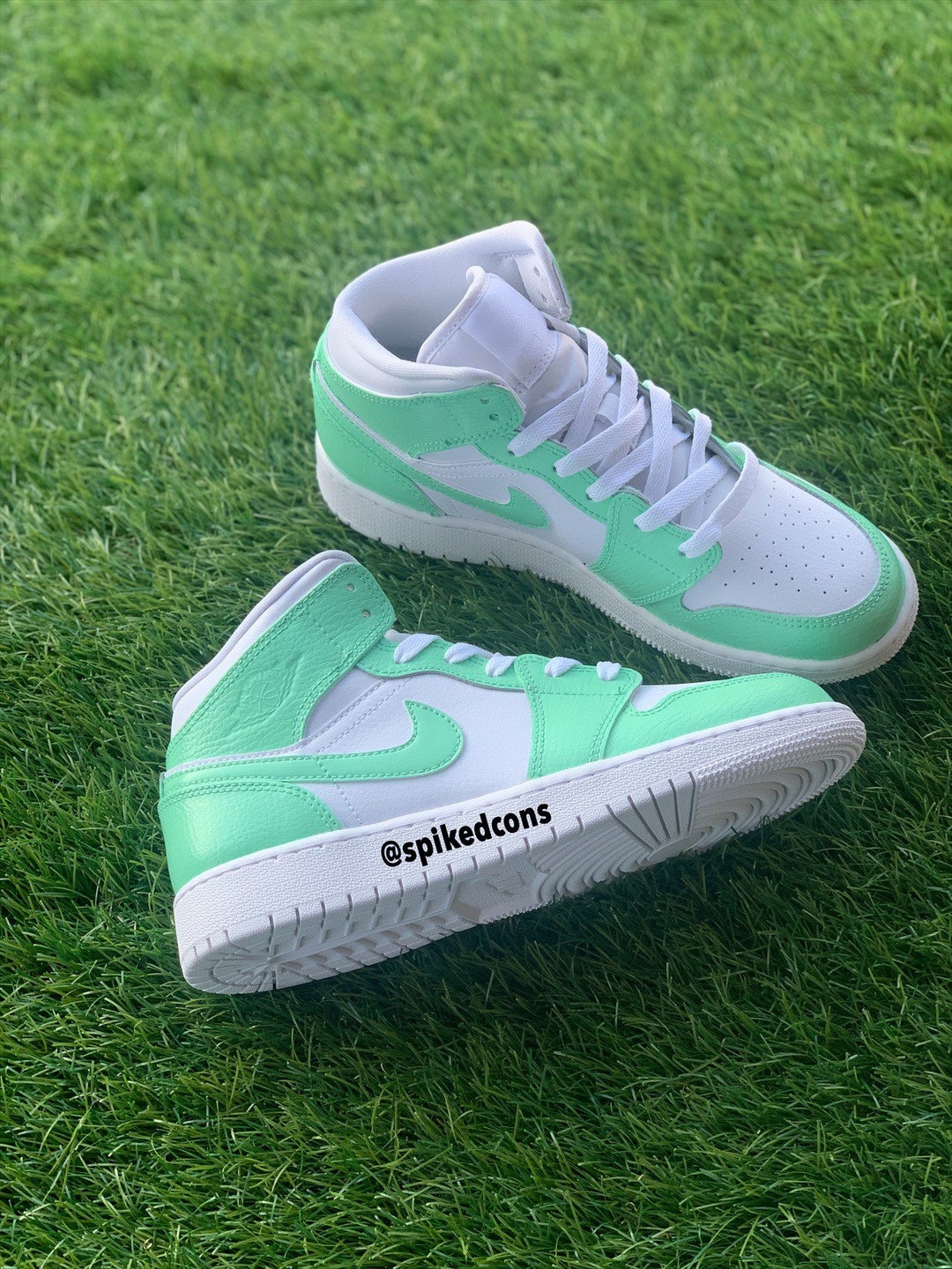 j1 low mint green