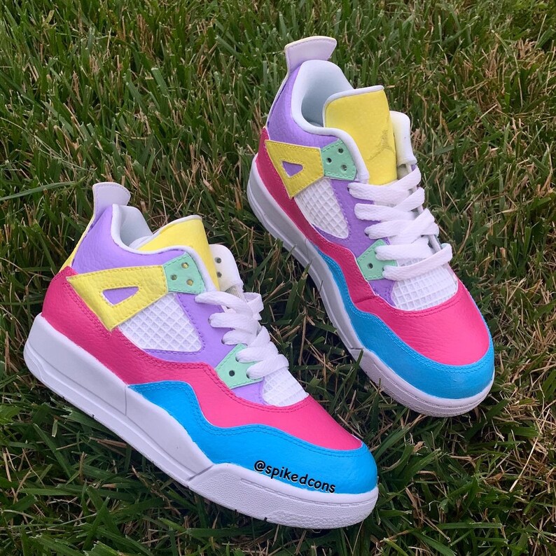 pastel jordan 4