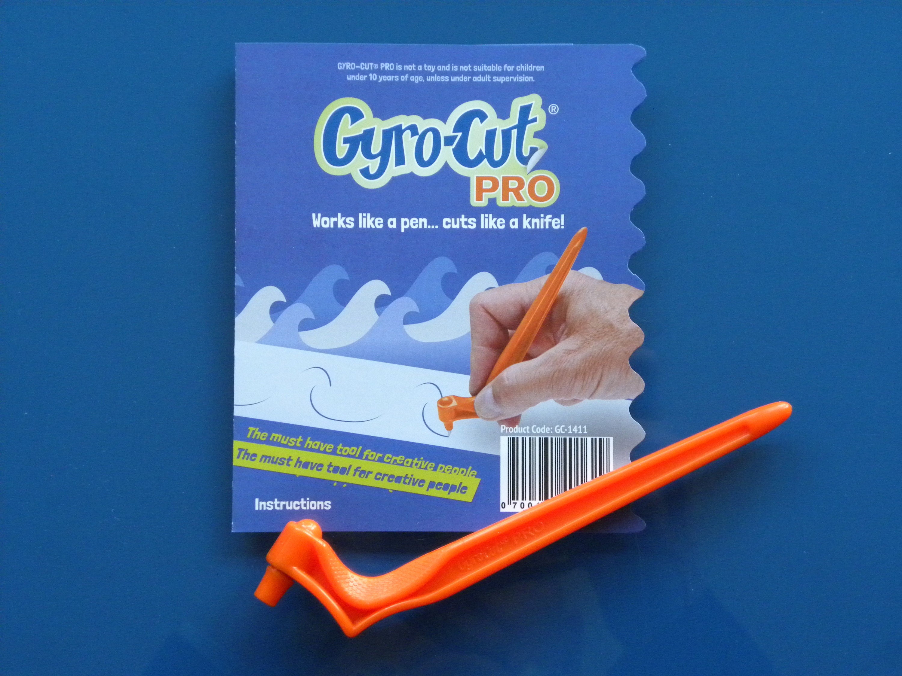GYRO CUT PRO Craft Tool uitgerust met Standard Cut papierblad voor