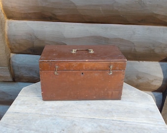 Antique Dovetailed Wood Brown Storage Box: Primitive Victorian Tool Caddy