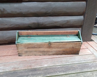 Antique Green Wooden Tool Box: Rustic Carpenter's Saw Tote Chest Box
