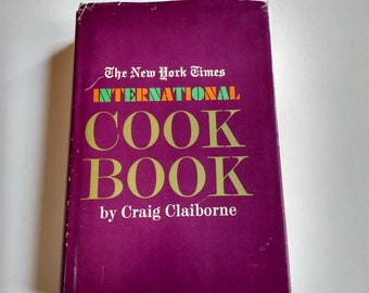 1971 The New York Times International CookBook World Cuisine Comprehensive Vintage Cook Book Regional Spices Ethnic Dishes Classic Recipes