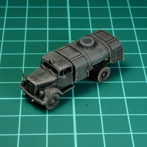 1/144 3D Printed WWII Kesselkraftwagen 2100 T-Stoff tanker for V-2 rockets. Unpainted and unassembled or painted in  different colour scheme