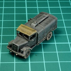 1/144 3D Printed WWII Kesselkraftwagen 3500 B-Stoff tanker for V-2 rockets. Unpainted and unassembled or painted in  different colour scheme
