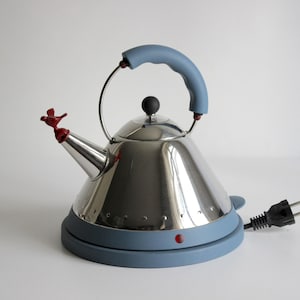 Alessi 9093 Wasserkocher von Michael Graves – Edelstahl & Blau, 1990er