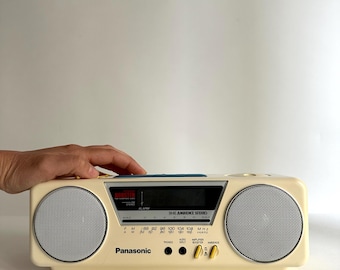 Panasonic RC-X210 stereo alarm clock radio | vintage 1980s bedside radio | dual alarm | EU plug