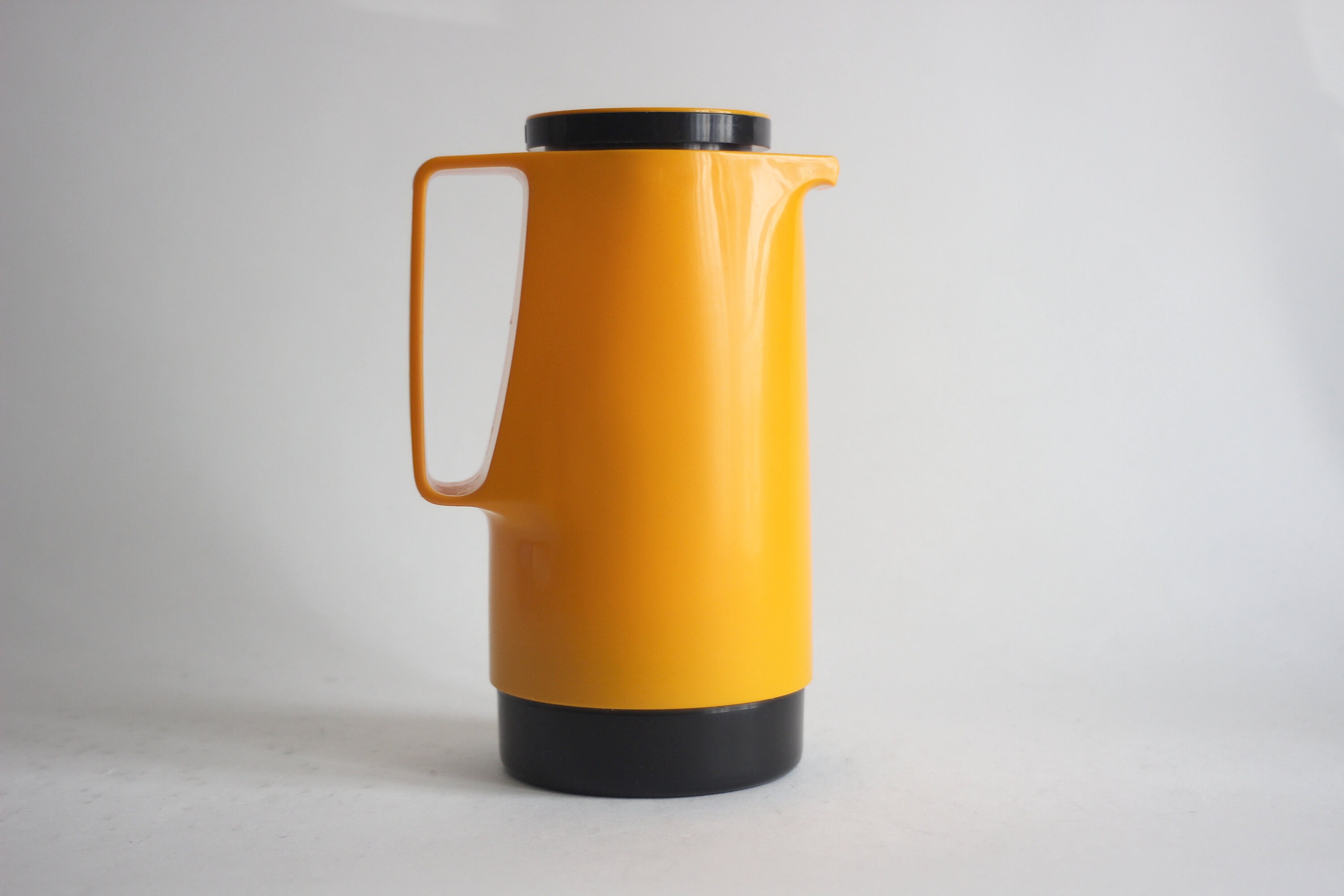 DR ZIMMERMANN Vintage 70s Thermos. Orange Thermos Bottle. Space