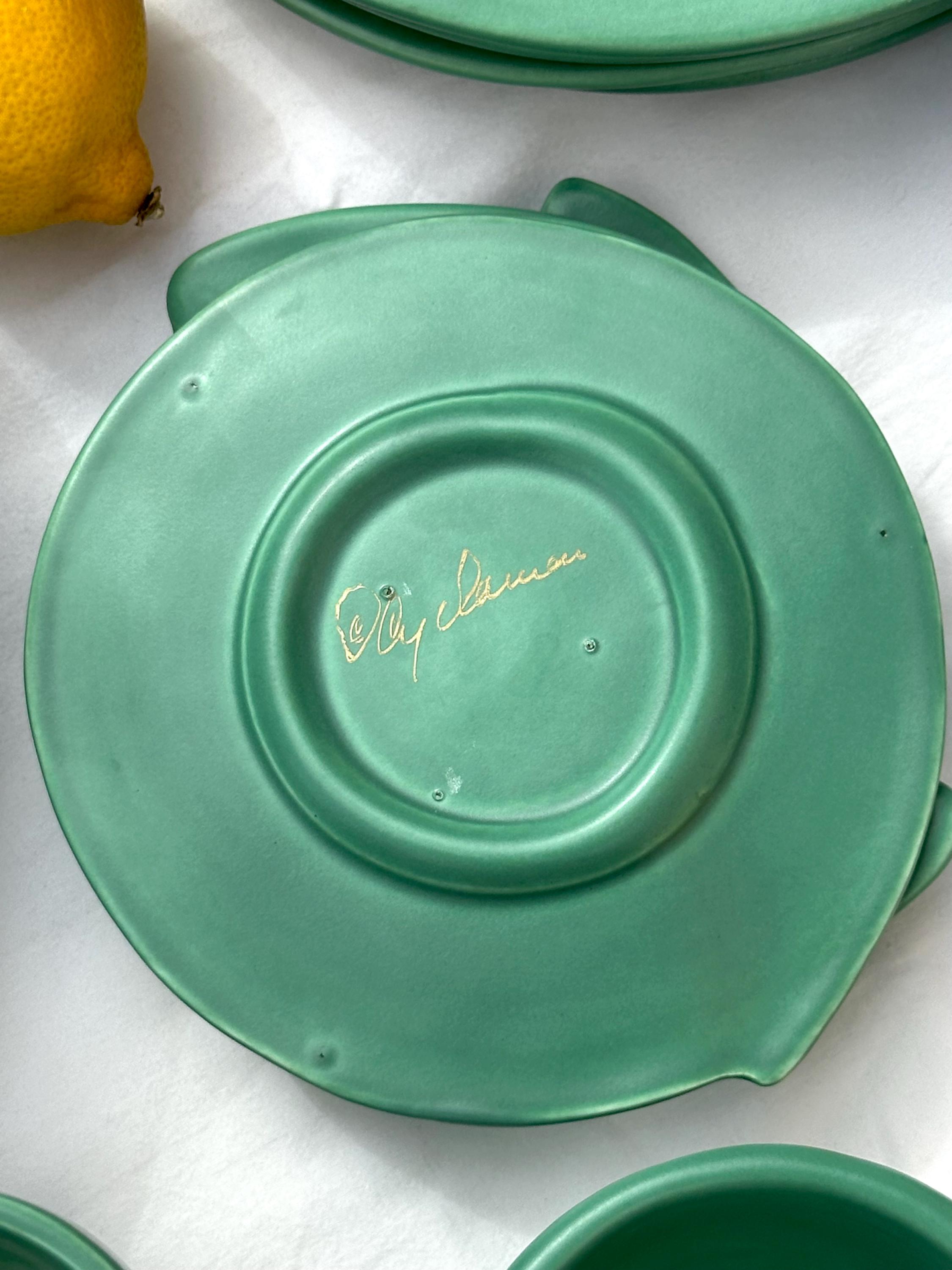 Julie Sanders “cyclamen” Dinnerware Set – Matte Green Ceramic, 20