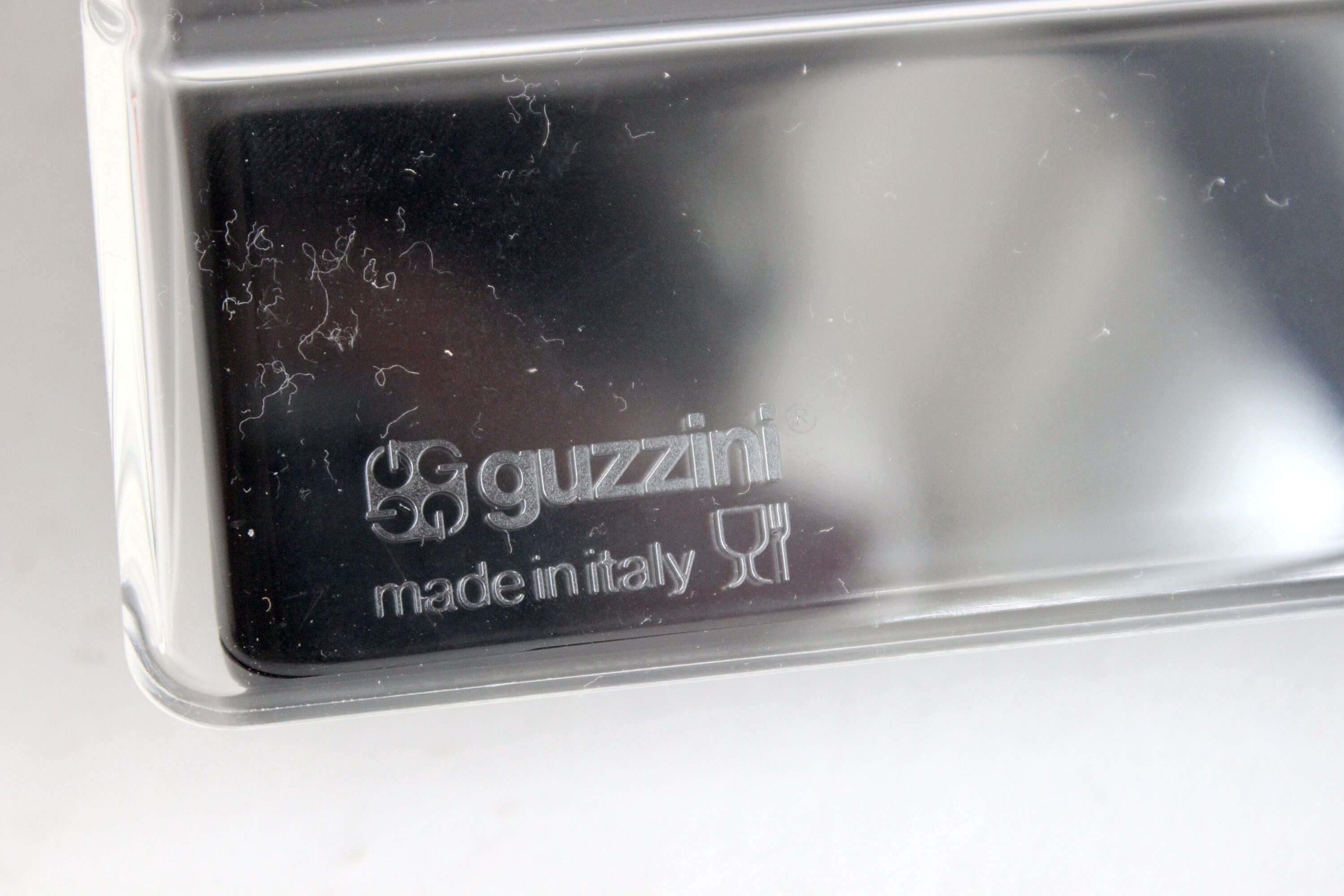 Guzzini レディB キッチンスケールです。メンフィススタイル。フリオ