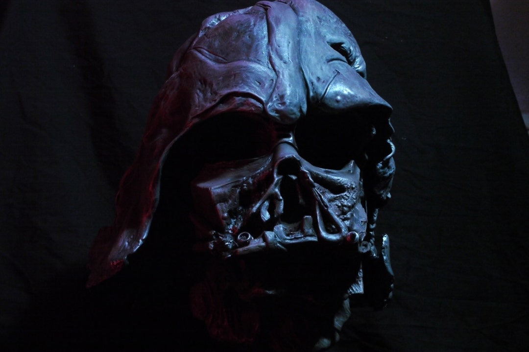 フォースの覚醒 実物大 1:1 スケール 溶けたダース ベイダー