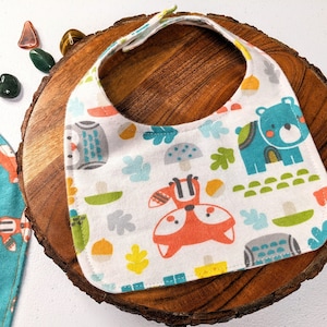 Baby Bib Sewing Pattern PDF - Sewing gift - Baby shower gift idea