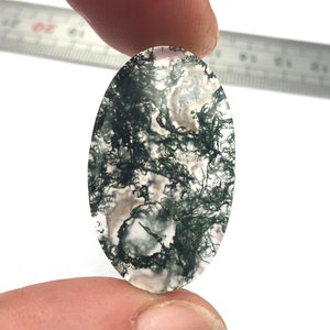 Mossagat Naturlig Genomskinlig Grön Fin Sten Oval Form Cabochon 34mmX20mmX3mm N.50K