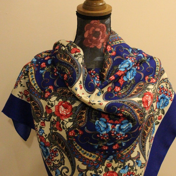 Châle Pavlovo Posad authentique en laine Bleu marine foulard femme imprimé cashemere Cadeau original et unique