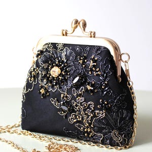 Beaded purse Timeless Black Evening bag Bridal Wedding clutch Small kisslock Wedding keepsake Vintage purse