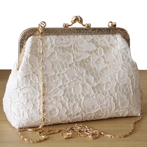 White Wedding bag Champagne silk Clutch bag White bridal clutch lace Wedding purse vintage frame kisslock Floral Bridal pouch Gift for her