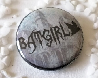 Button - Batgirl