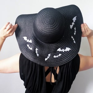 summer hat with embroidered bat swarm