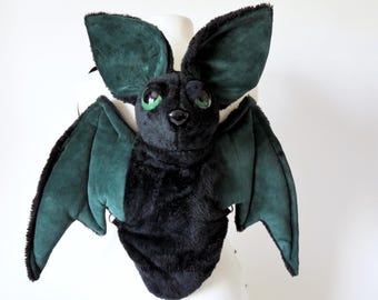 Evil Batbag - Bat Backpack (fir green, dark green evil eyes)