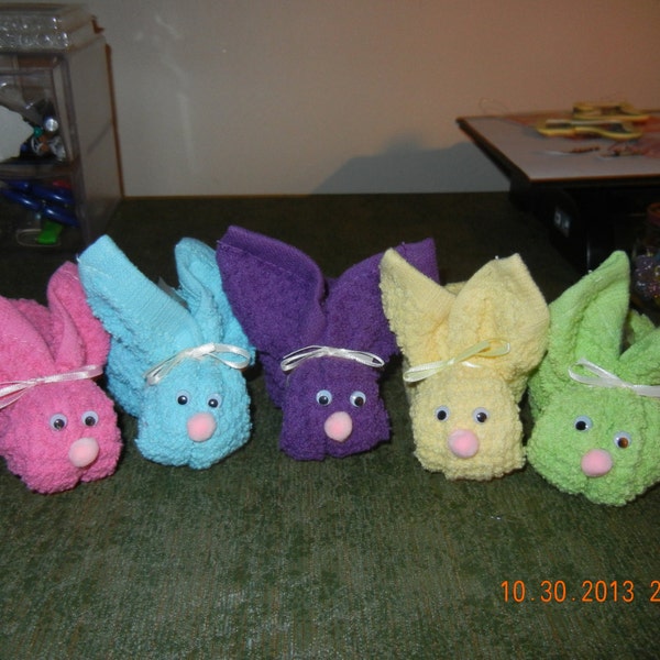 Boo Boo Bunnies comes with plastic Ice Cube, Shower Favors, Towel Favors