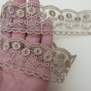 Gold Mesh Floral lace, Rose scallop lace trim ecru metallic, Sewing craft supplies Junk journal crazy quilt scrapbook mixed media collage