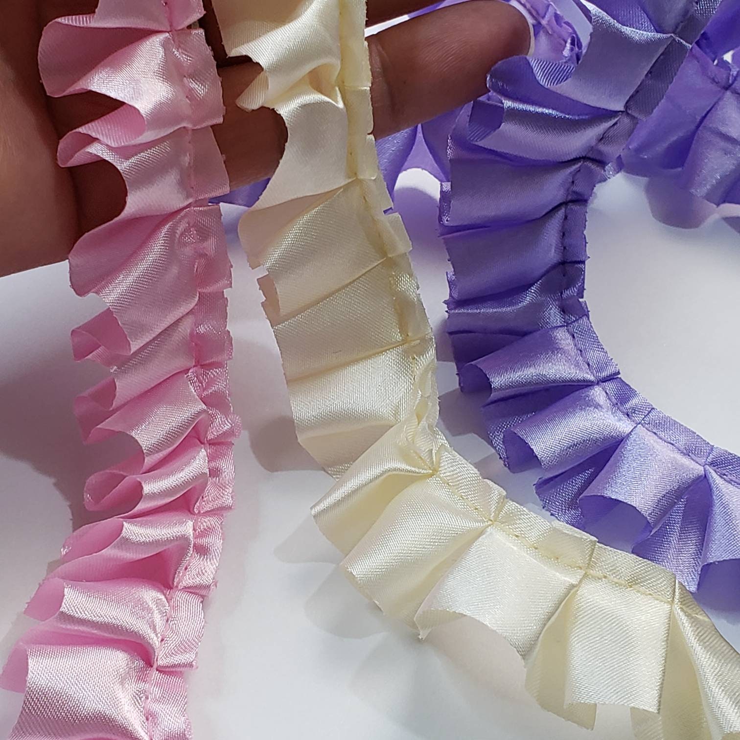 URROMA Retro Pleated Chiffon Trim - 3 Yards Gold Ruffle Ribbon For Sewing, Dress & Craft Decoration