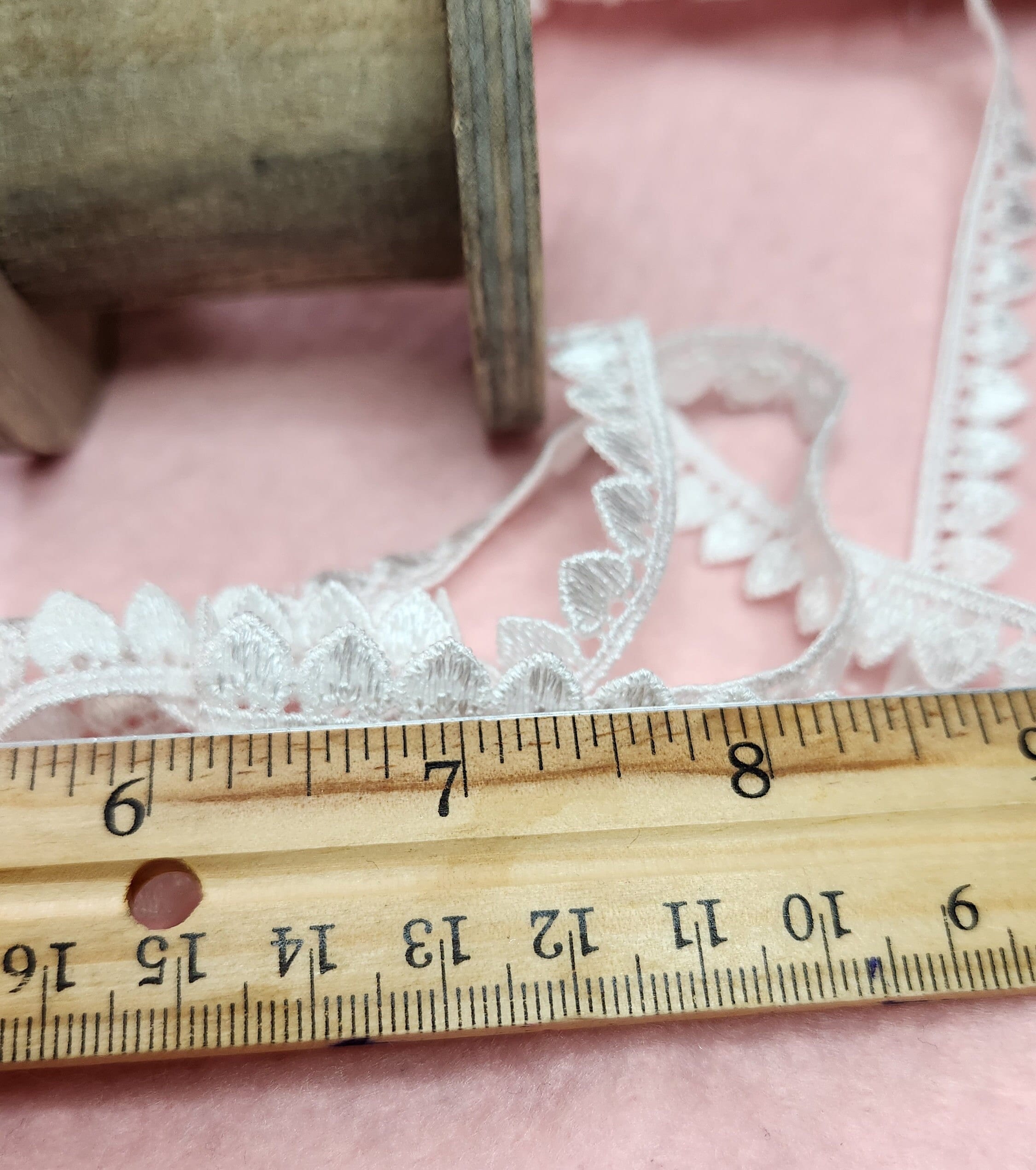 White And Gold Heart Lace Trim – 5 Yards Vintage Lace Ribbon Roll For Sewing, Wedding Decor, DIY Crafts