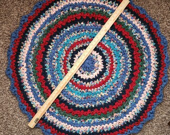 Crochet Rag Rug Blue Red Green round Handmade upcycled textile accent rug, Reversable crochet circle throw rug.  37.5" inch