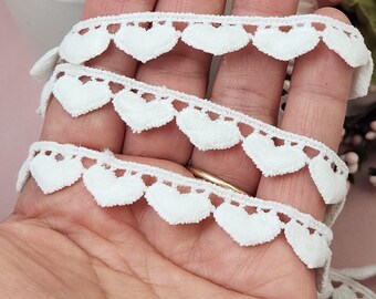 White Heart Trim, 1/2 inch, Polyester Lace Border