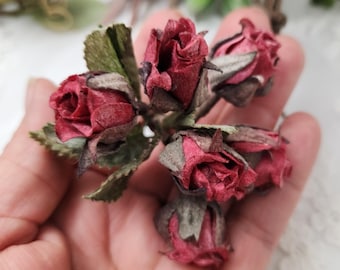 Red Millinery Roses, Vintage Red Rose buds made with Parchment Paper Dry flower look, 6 small buds on wire. new old stock