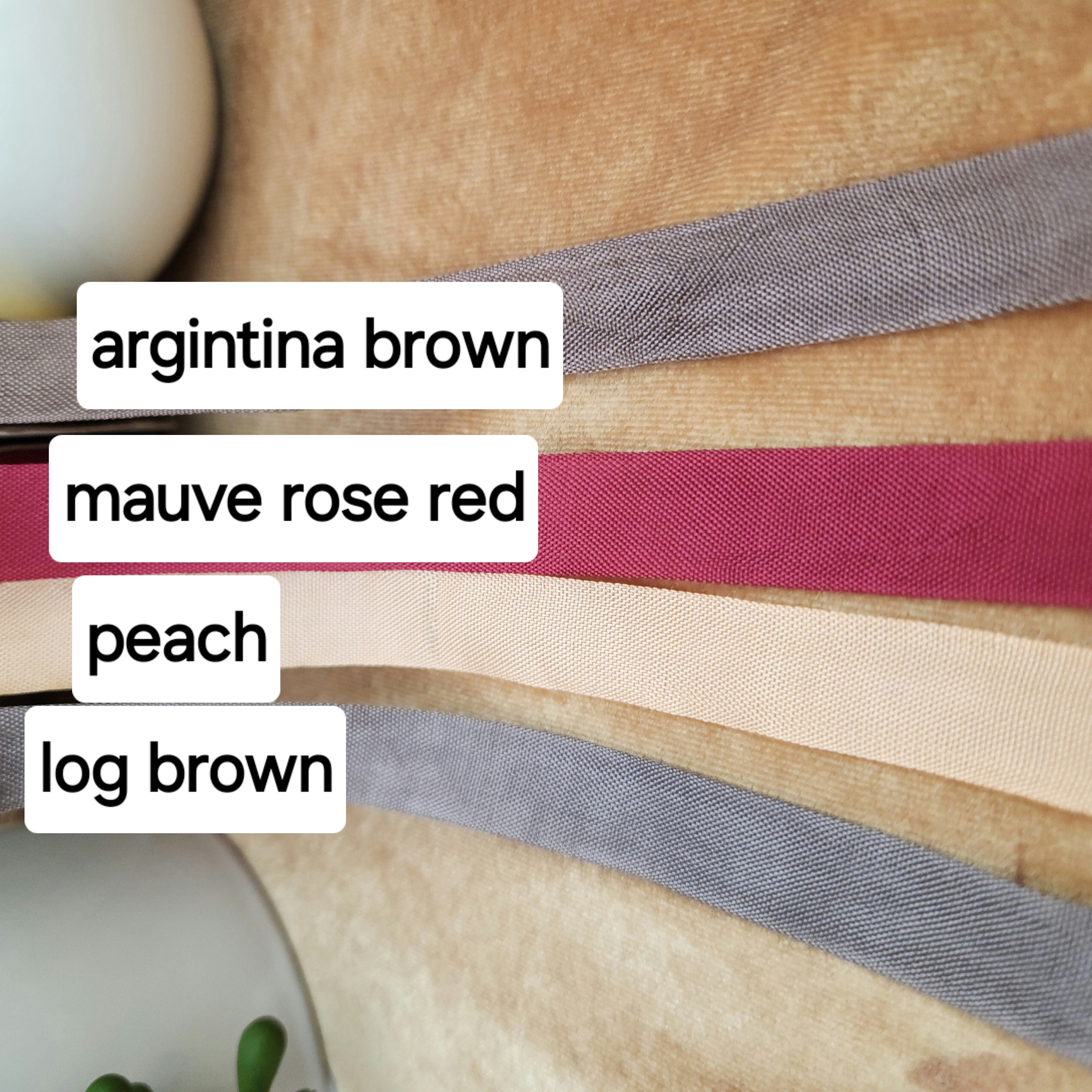Hug Snug Ribbon, Vintage Crinkle Seam Binding Trim 4 Yards