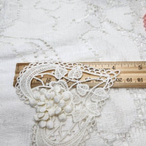 DEJ-WB5CM1646TE CREAM FLOWER APPLIQUE CARDIAGN main image 1