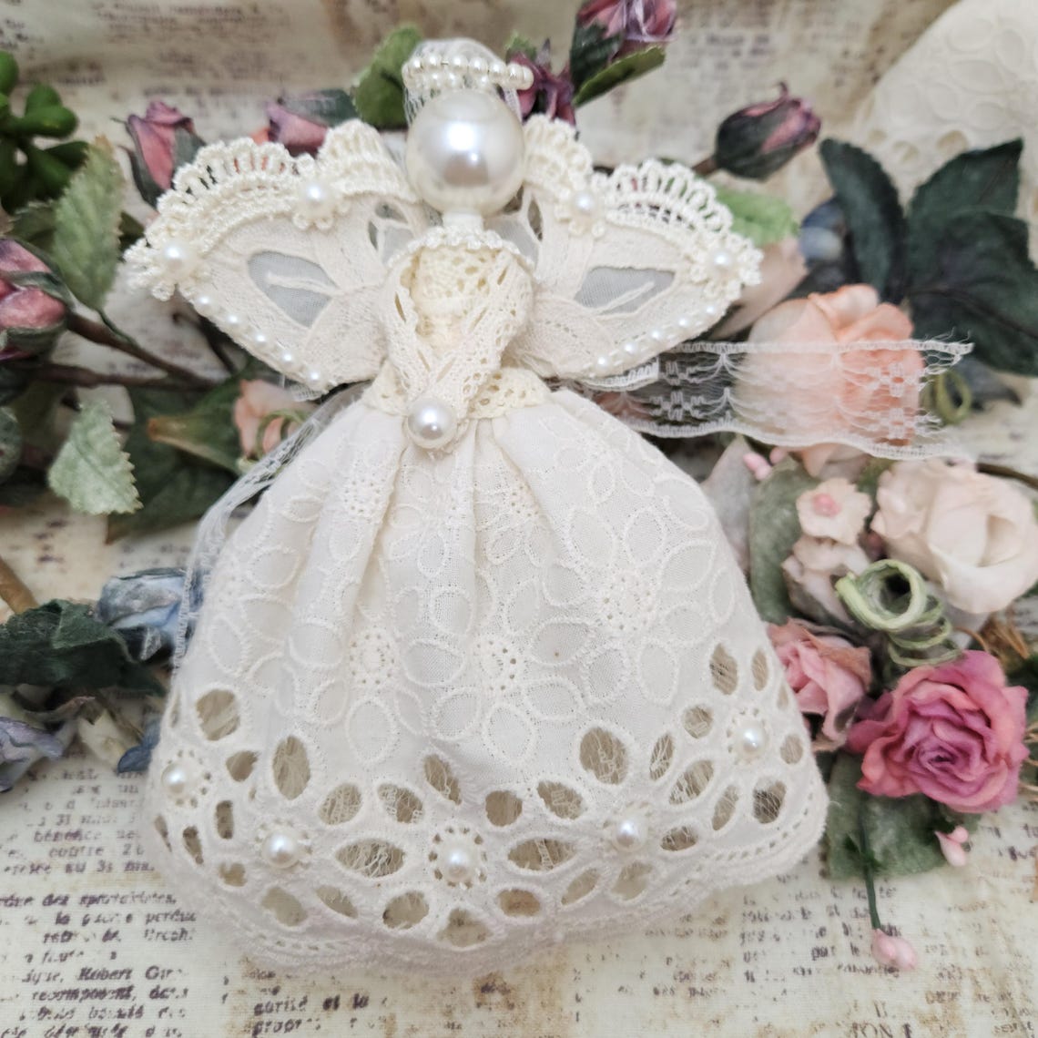 Lace Angel Ornament, Cream Vintage Style Christmas Décor Keepsake ...
