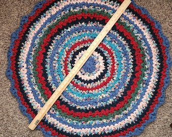 Crochet Rag Rug Blue Red Green round Handmade upcycled textile accent rug, Reversable crochet circle throw rug.  37.5" inch