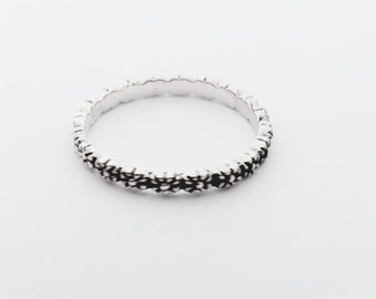 Sterling Silver Tiny Daisy Band, Stackable Ring