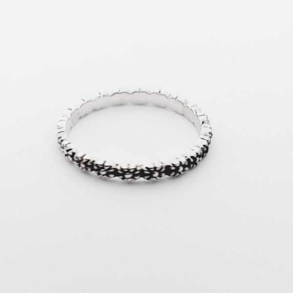 Sterling Silver Tiny Daisy Band, Stackable Ring